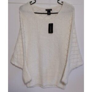 Lauren Michelle  Womens Medium Fuzzy White  Sweater